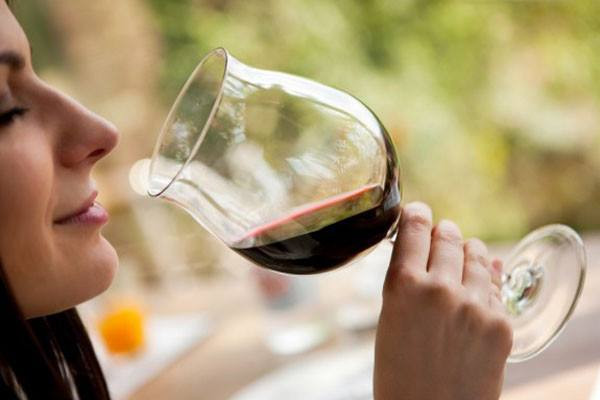 舟宫国际12度红酒